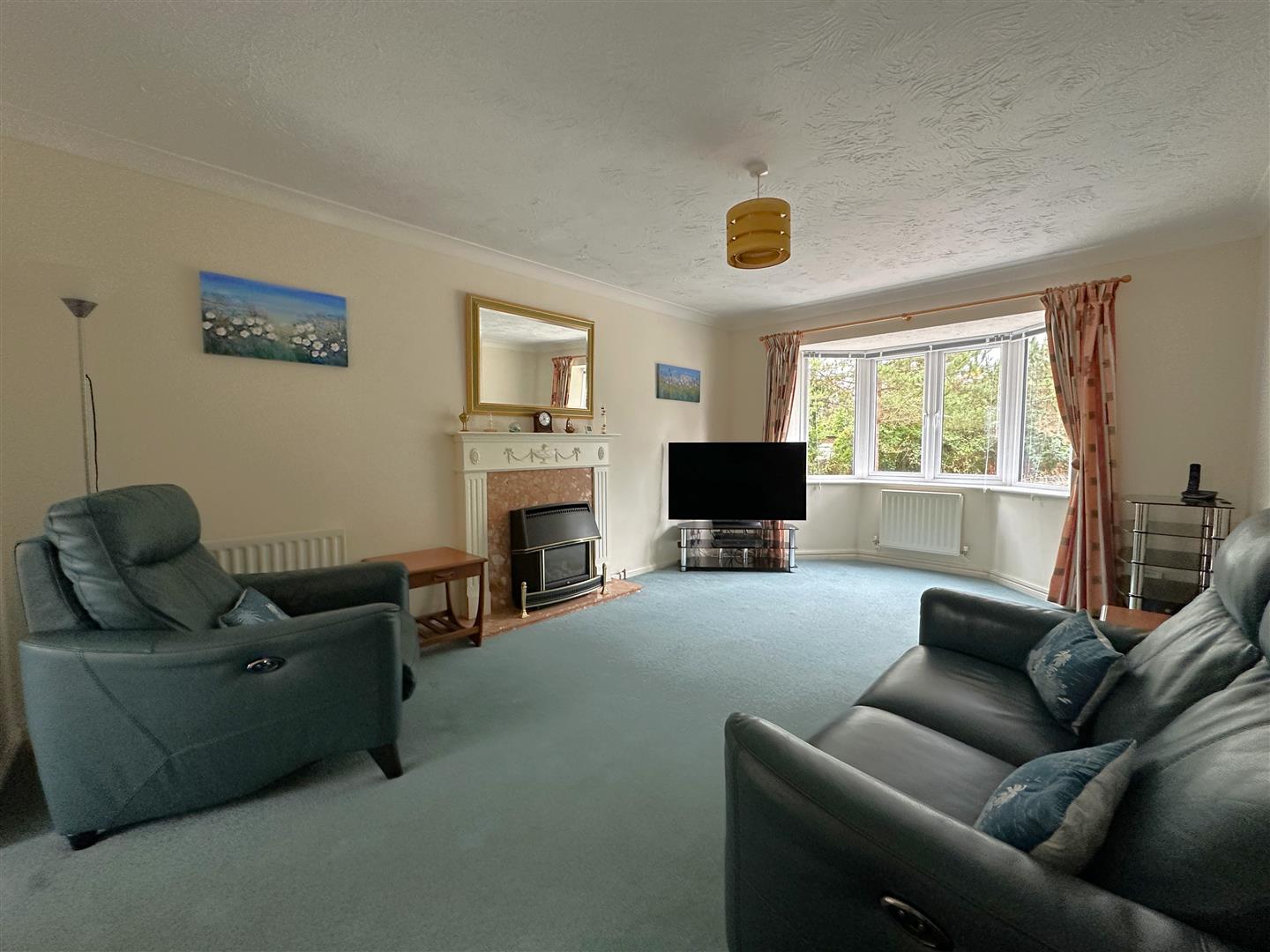 Drake Crescent, Chippenham